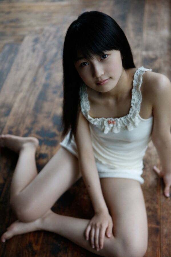 Oriental Beauty - non nude XlV 4 of 15 pics