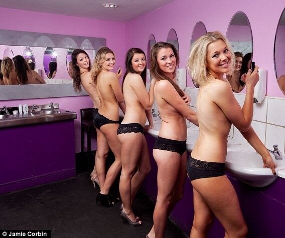 teen girls wetting pants teen netball