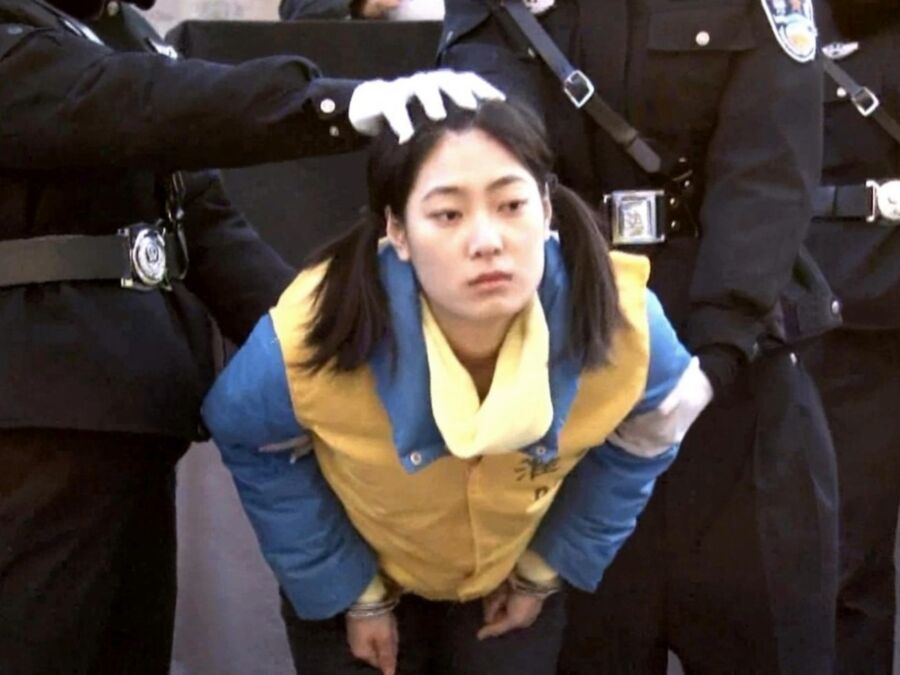 MJ CLUB - PUBLIC HUMILIATION FOR CHINESE CRIMINALS 10 of 16 pics