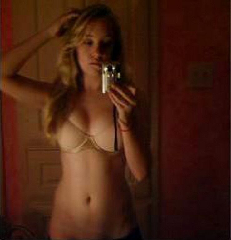 Free porn pics of Blondie mirror-shot with fab tits 19 of 60 pics