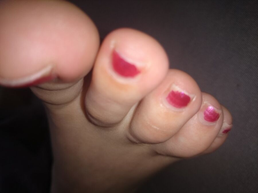 Free porn pics of Girlfriends Sleeping Feet ( toenails need painting lol) 4 of 19 pics