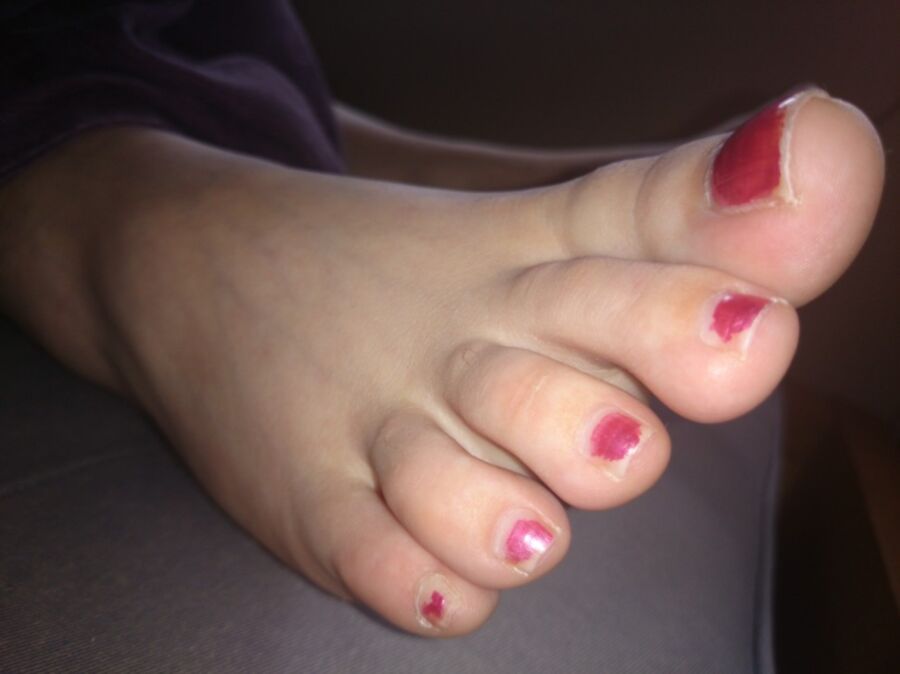 Free porn pics of Girlfriends Sleeping Feet ( toenails need painting lol) 13 of 19 pics