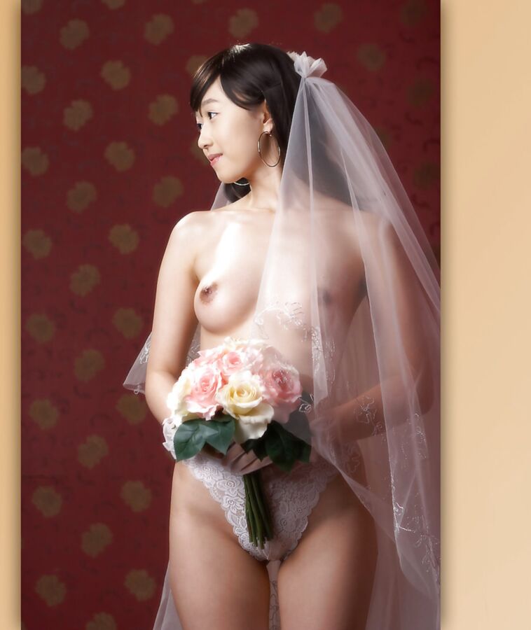 Korean bride photoshoot 3 of 34 pics