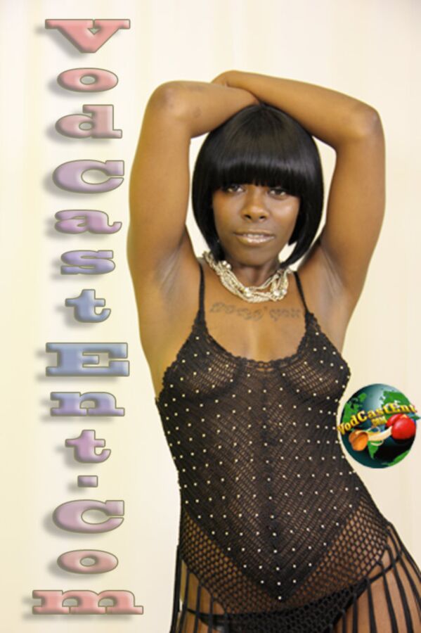 BottleZ_@_VodCastEnt.com_we_need_more_models_vodcastent@Gmail.co 2 of 35 pics