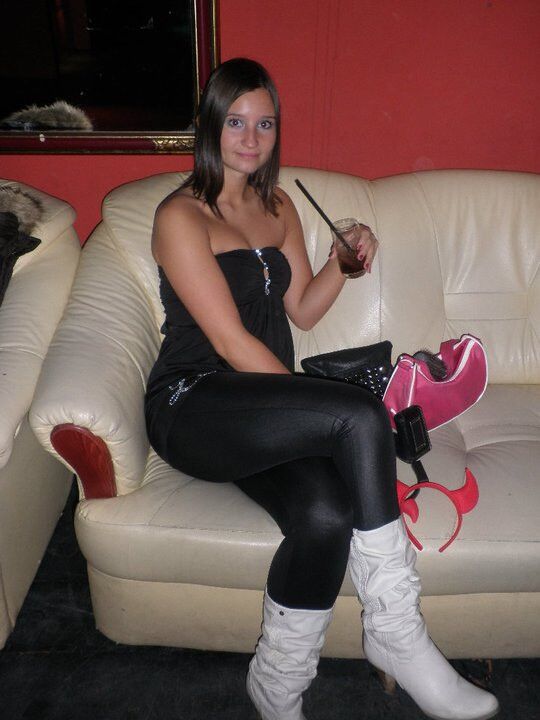 Free porn pics of Girls in in shiny Latex and Leather Leggings 19 of 174 pics