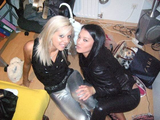 Free porn pics of Girls in in shiny Latex and Leather Leggings 20 of 174 pics