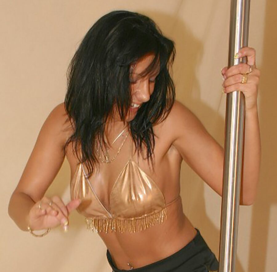 Free porn pics of russian Wife Natascha- shows a russian Pole-Dance 1 of 26 pics