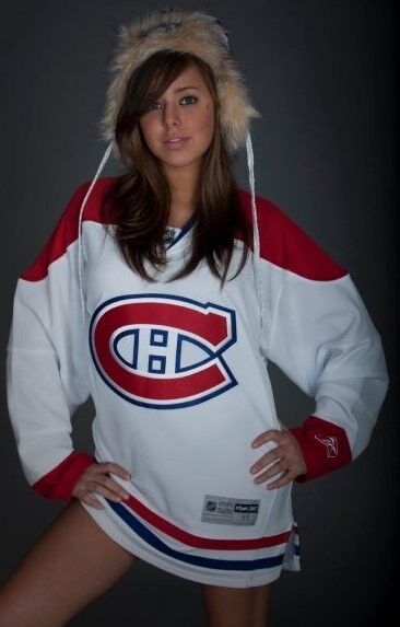 Montreal Canadiens Hockey girls 5 of 33 pics