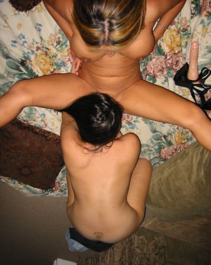 Free porn pics of Homemade amateur swingers party 24 of 148 pics