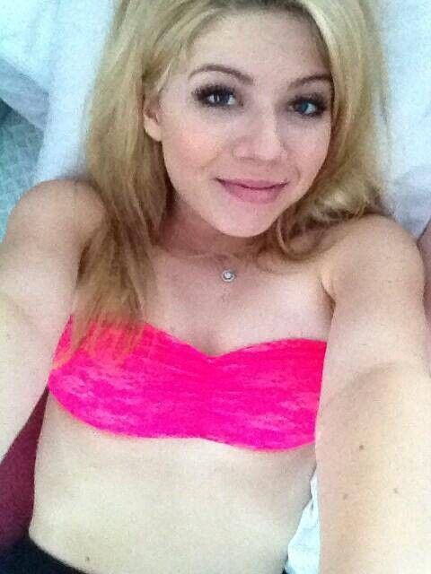 Free porn pics of Jennette McCurdy 2 of 3 pics
