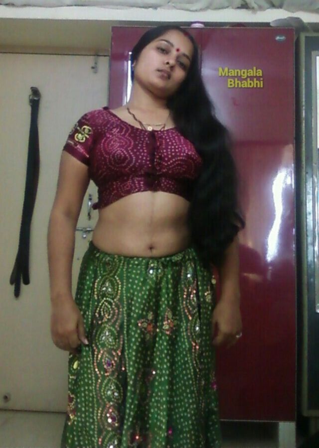 Indian Mangala aunty is ready to undress in front of you 14 of 49 pics