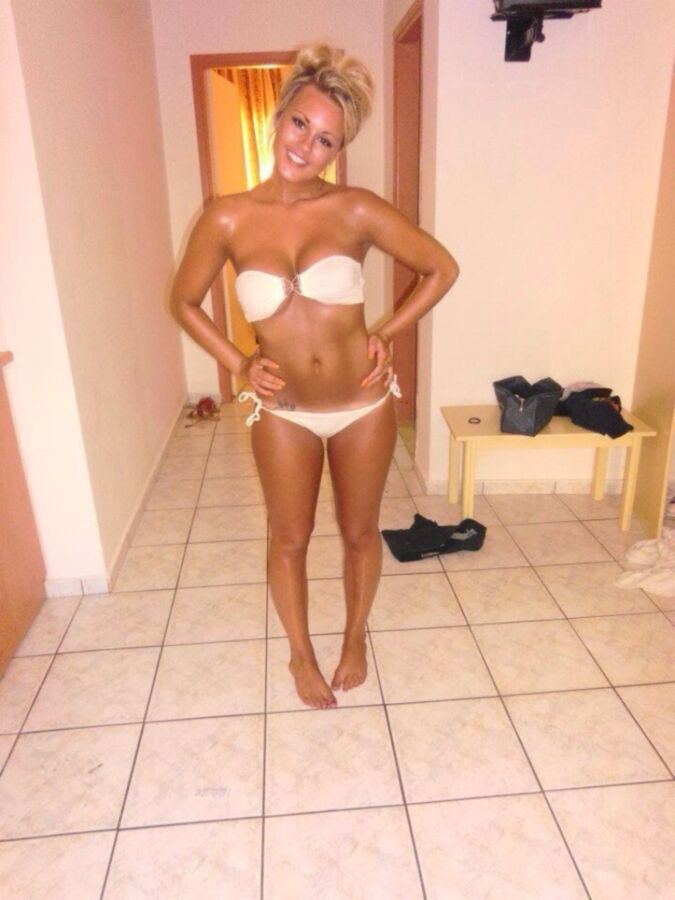 Uk chavy slags to comment 12 of 27 pics