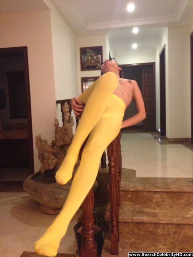Chinese Model Lee LingYue Yellow Pantyhose Leaked Naked Photos 17 of 38 pics