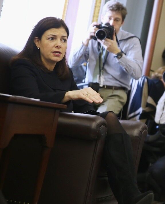 Free porn pics of Love jerking off to conservative Kelly Ayotte 20 of 50 pics