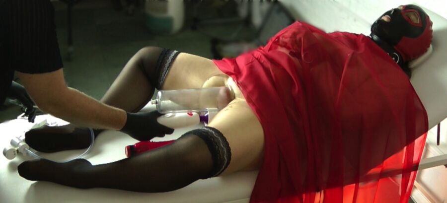 vollgewichste nylons bdsm game vollgewichste nylons bdsm game