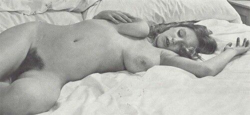 Free porn pics of Roberta Pedon Super Vintage Girl 1 of 36 pics