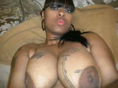 Ebony big tits cam