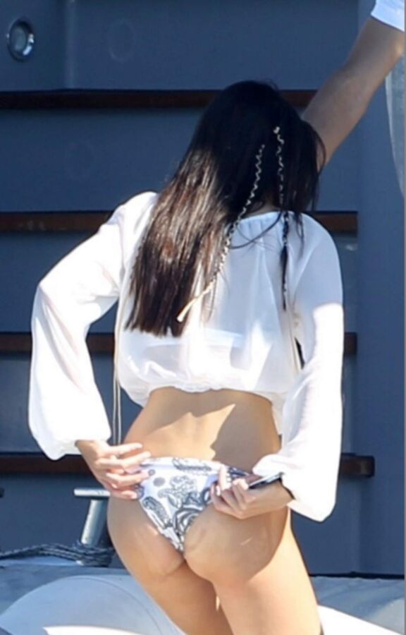 Free porn pics of Kendall Jenner 20 of 50 pics