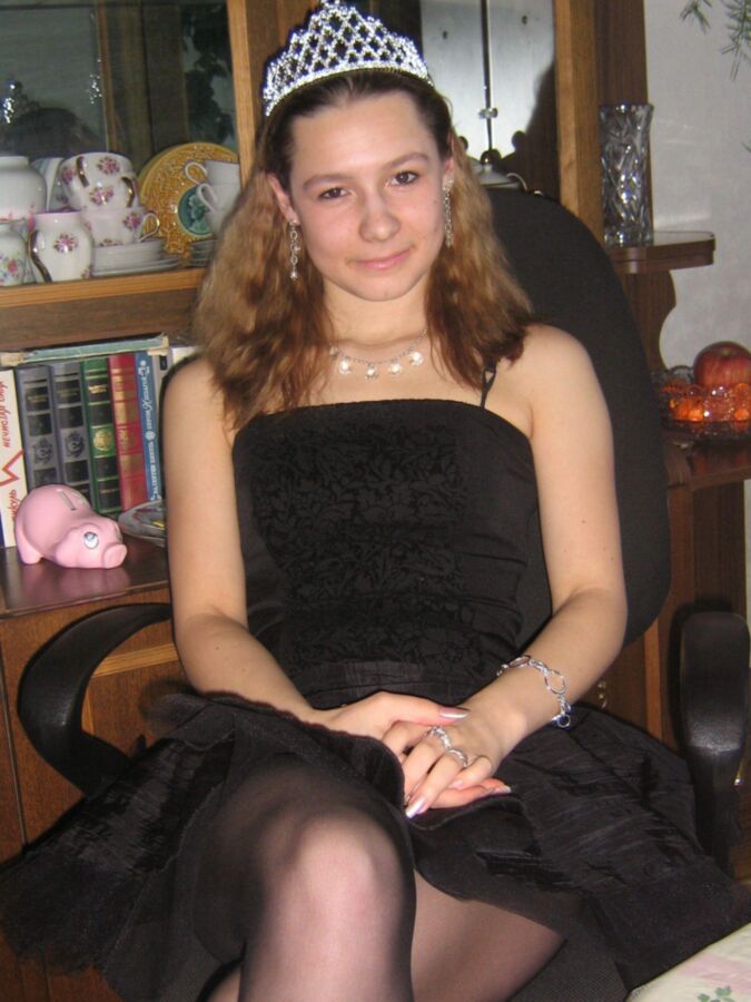 Russian Teen In Pantyhose 3 of 30 pics