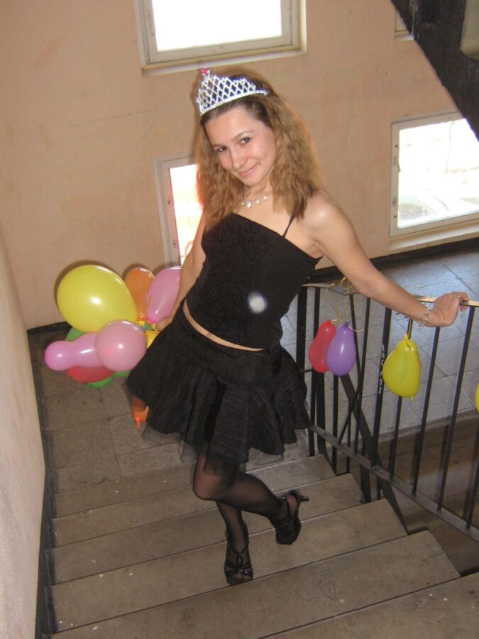 Russian Teen In Pantyhose 1 of 30 pics