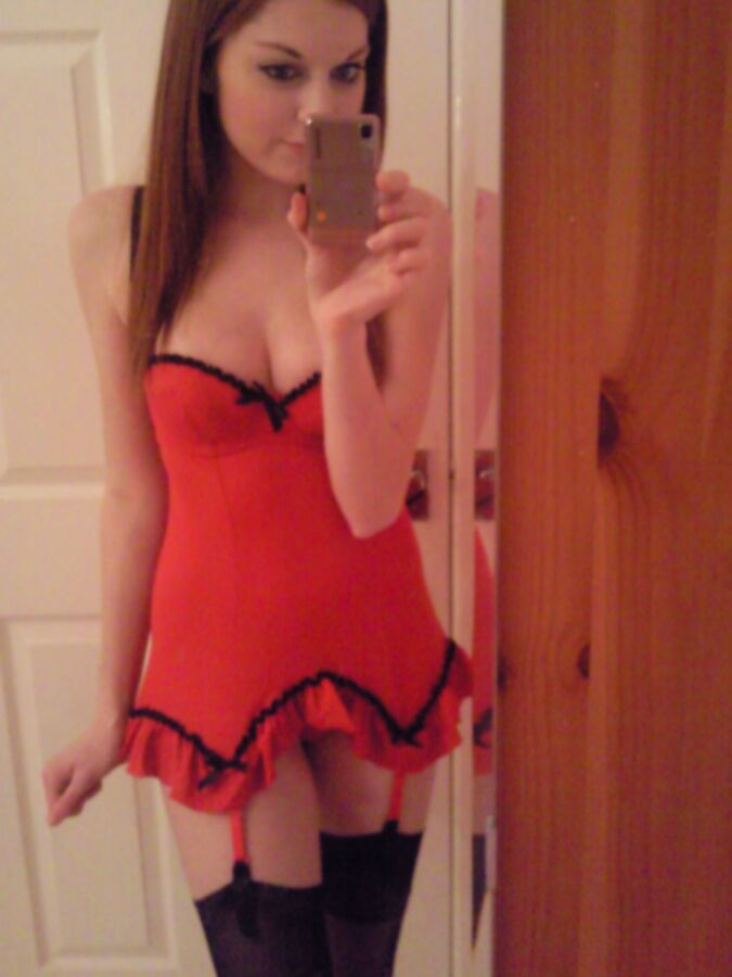 uk selfshot teen forgot to delete these pics from her memory car 13 of 71 pics