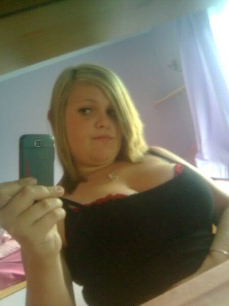 uk selfshot BBW girl with a great set of tits 1 of 13 pics