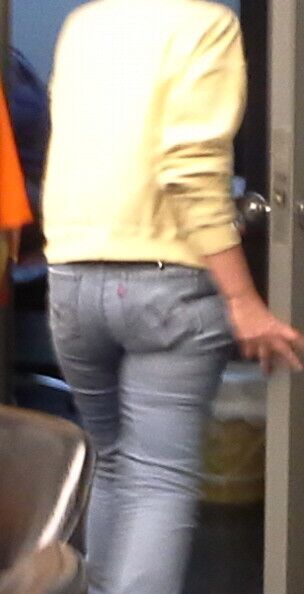 Free porn pics of Coworkers tight jeans 3 of 6 pics