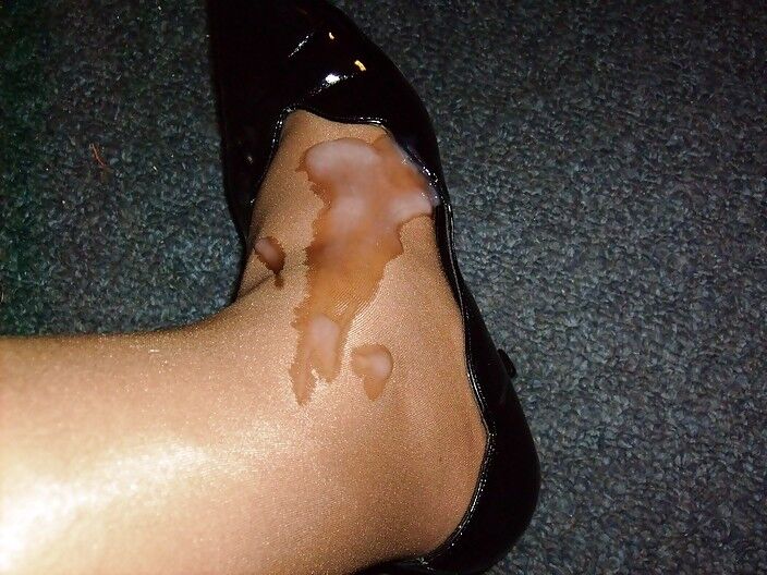 Free porn pics of cum on shoes 14 of 14 pics