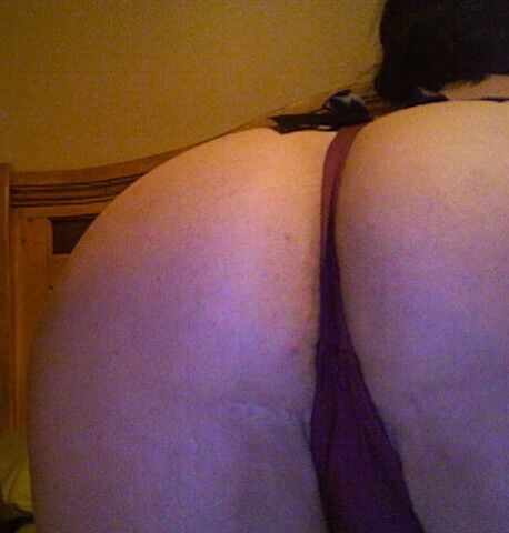 showing my fat cow ass :)  4 of 5 pics