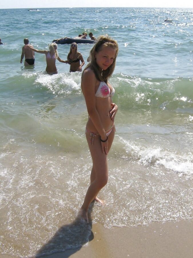 Free porn pics of teens at the beach 16 of 71 pics