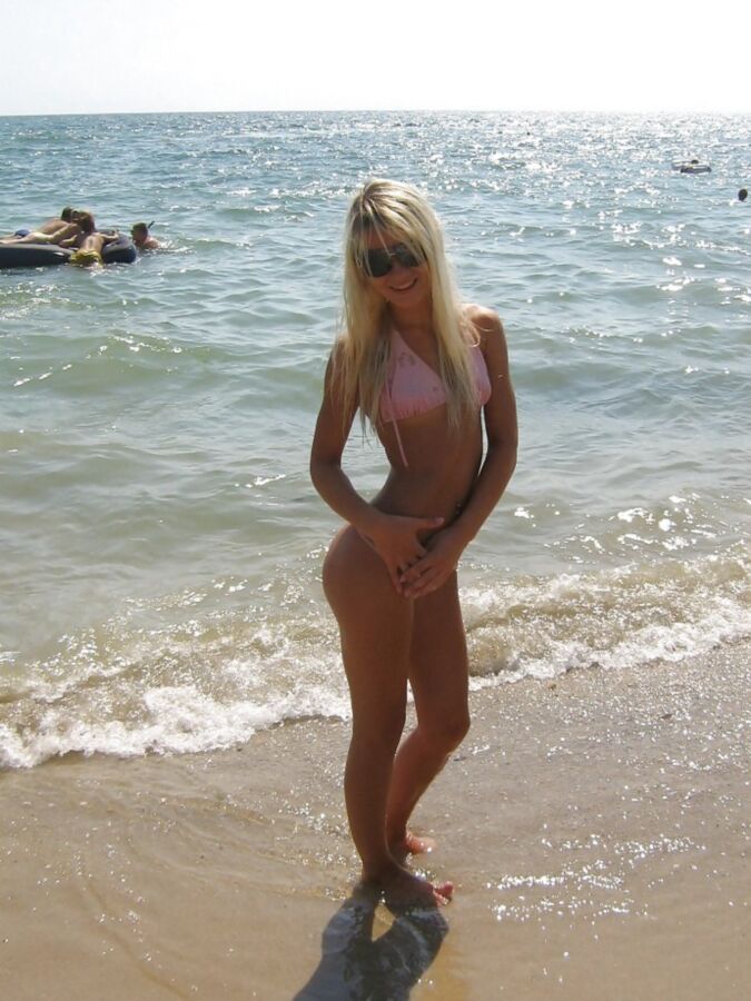 Free porn pics of teens at the beach 10 of 71 pics