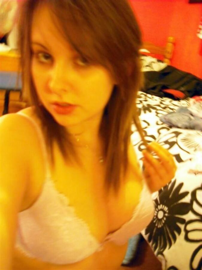 Free porn pics of Sam from the UK 23 of 123 pics