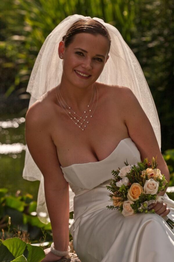 Free porn pics of Bridal Cleavage and Downblouse 14 of 46 pics