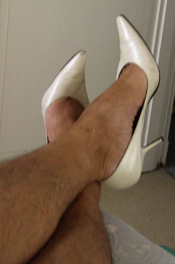 Women looking for men with womens shoe fetish Ready Women looking for men with womens shoe fetish agree, this