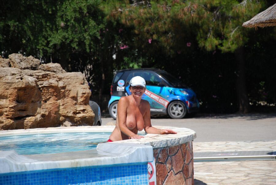 Free porn pics of Busty mature Erika on vacation 7 of 14 pics