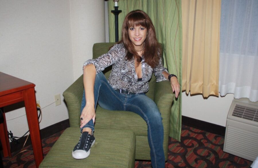 Milf In Sneakers 111