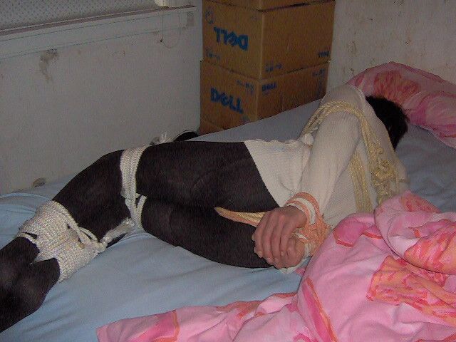 Free porn pics of Turtelneck slave in bondage 1 of 25 pics