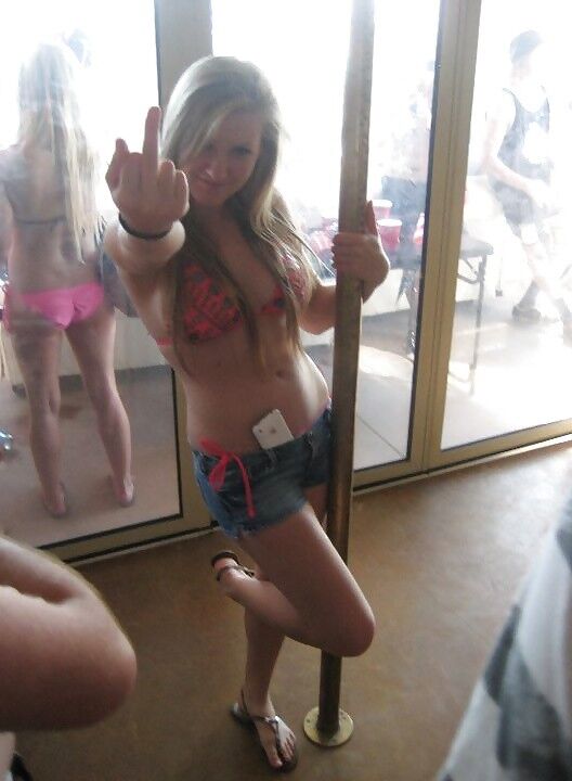 Free porn pics of Facebook teen slut with big boobs: Monica 9 of 21 pics