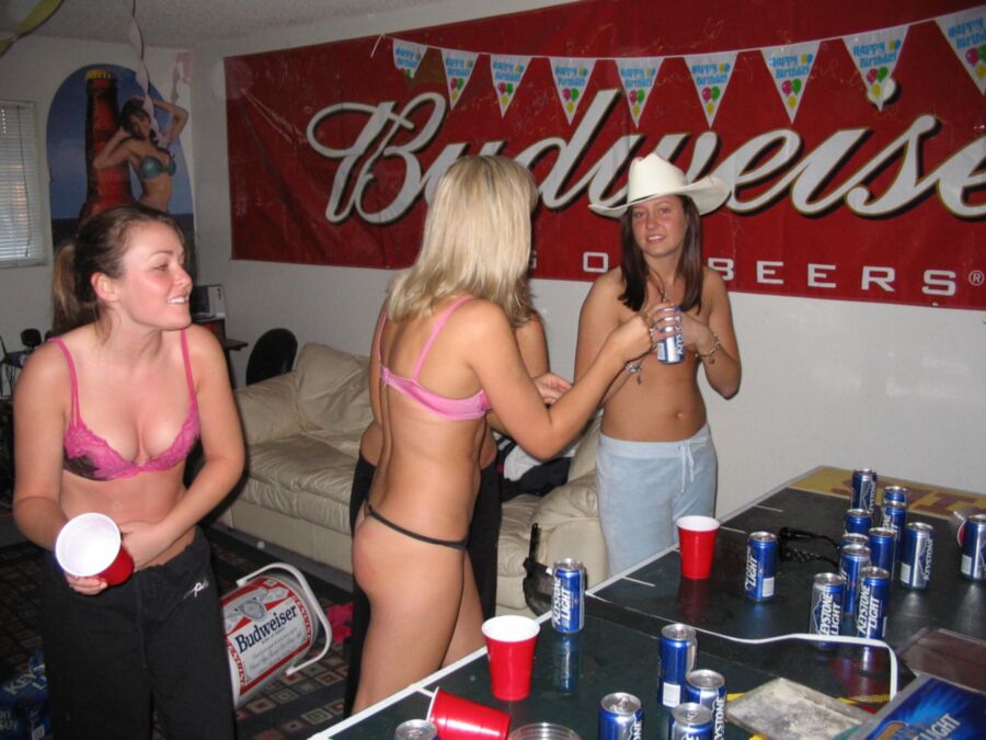 Free porn pics of Fun Party Girls! 1 of 124 pics
