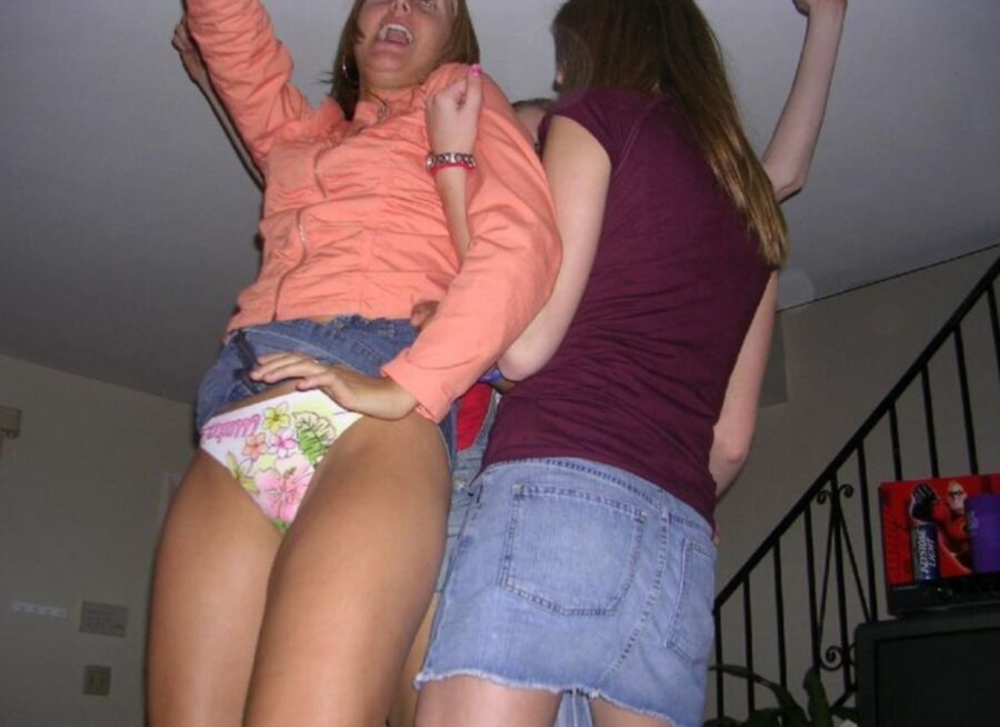 Free porn pics of Fun Party Girls! 5 of 124 pics