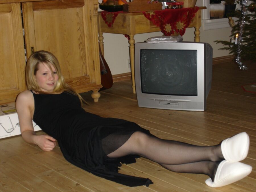 Free porn pics of pantyhose socks teen and wife for distribution 1 of 83 pics