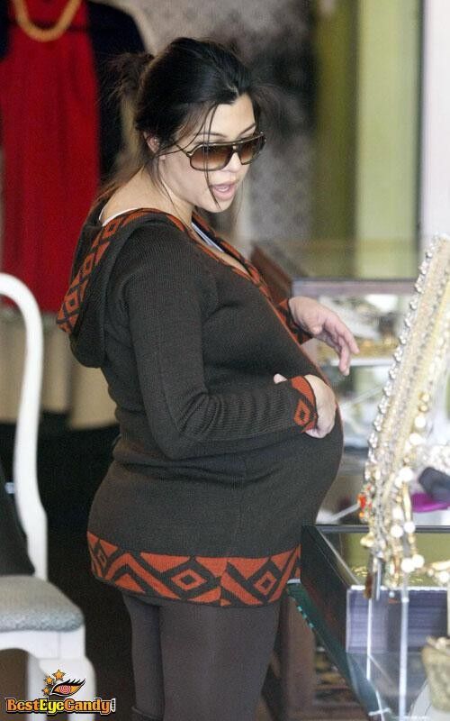 Free porn pics of Kourtney Kardashian (pregnant) 17 of 29 pics