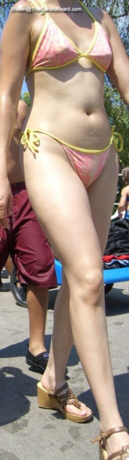 Free porn pics of Water Park Ass 21 of 29 pics