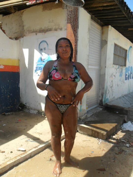 Free porn pics of Brazil Facebook Teens 16 of 100 pics