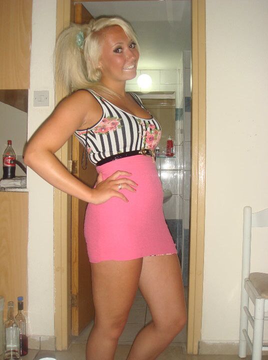Free porn pics of uk blonde chav jess is a complete slag 11 of 70 pics
