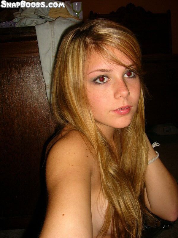 Free porn pics of Hot self pics of a blonde babe 8 of 35 pics