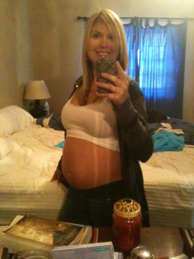 Free porn pics of fake tittied milf gets pregnant 12 of 40 pics
