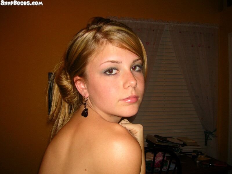 Free porn pics of Hot self pics of a blonde babe 6 of 35 pics