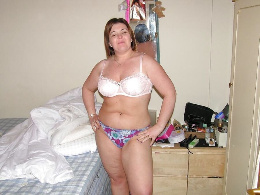 Free porn pics of Karen, UK chubby milf 6 of 122 pics