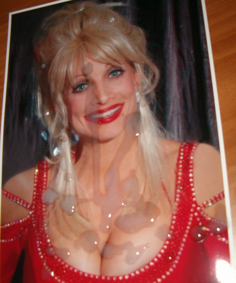 Free porn pics of Dolly Parton 4 of 8 pics
